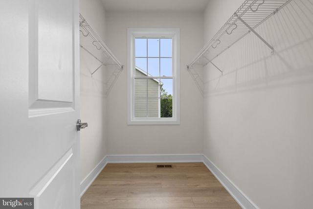 1013 CAPTAIN RICHARDS CT, Marshall, VA 20115