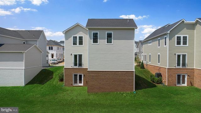 1013 CAPTAIN RICHARDS CT, Marshall, VA 20115