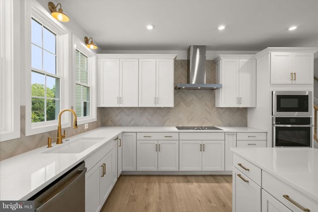 1013 CAPTAIN RICHARDS CT, Marshall, VA 20115