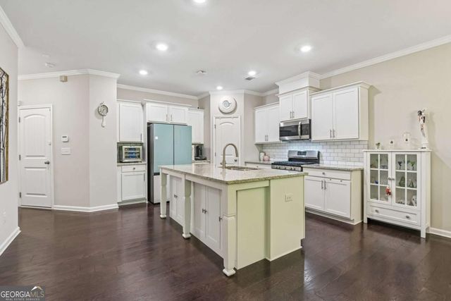 1426 Lanier Vista Drive, Buford, GA 30518