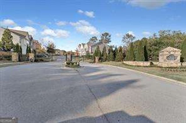 1426 Lanier Vista Drive, Buford, GA 30518