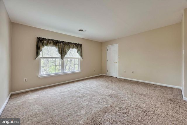 10314 BUTTERNUT CIR, Manassas, VA 20110