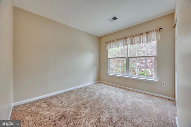 10314 BUTTERNUT CIR, Manassas, VA 20110