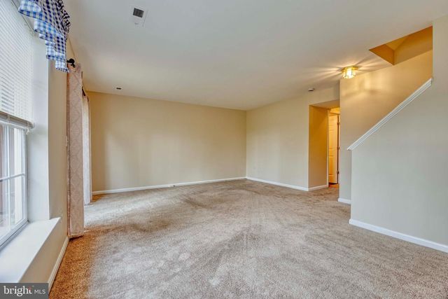 10314 BUTTERNUT CIR, Manassas, VA 20110