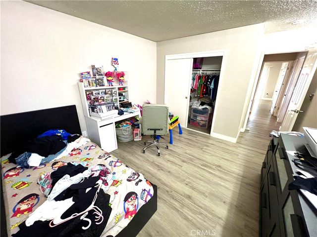 15712 Pasadena 8, Tustin, CA 92780