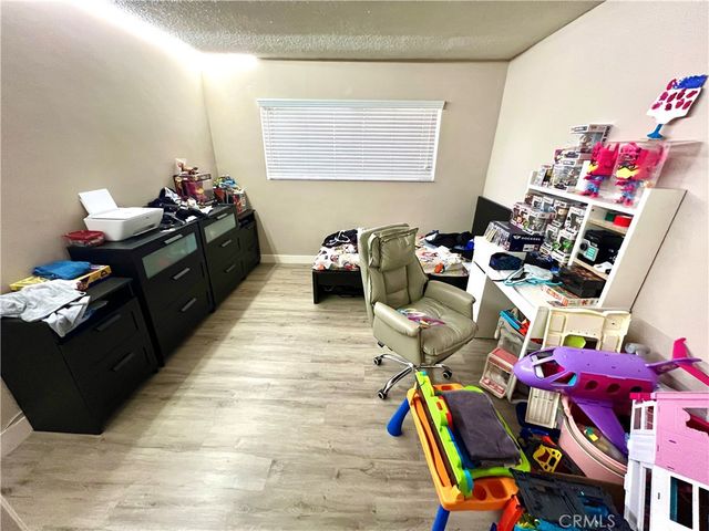 15712 Pasadena 8, Tustin, CA 92780