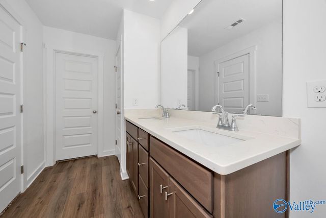 7574 Discovery Point Drive, Huntsville, AL 35806