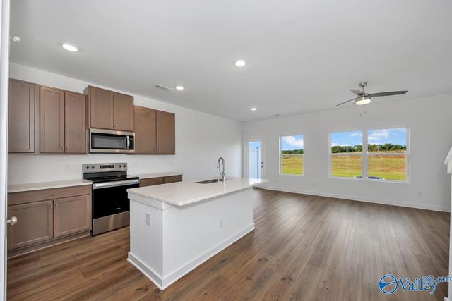 7574 Discovery Point Drive, Huntsville, AL 35806