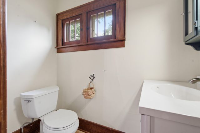 406 N Gremps Street, Paw Paw Vllg, MI 49079