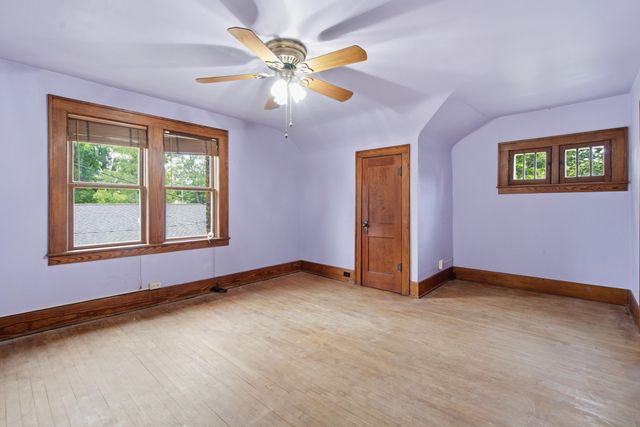 406 N Gremps Street, Paw Paw Vllg, MI 49079