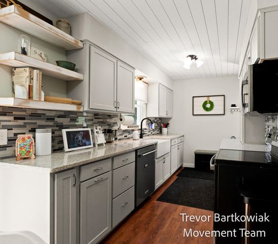 1700 S Hopkins Street, Grand Haven City, MI 49417