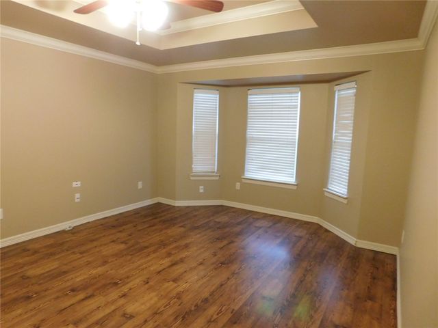910 SW Cheyenne Drive, Bentonville, AR 72712