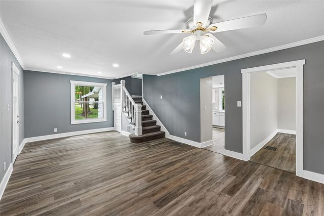 217 N 6th Street, Adel, IA 50003