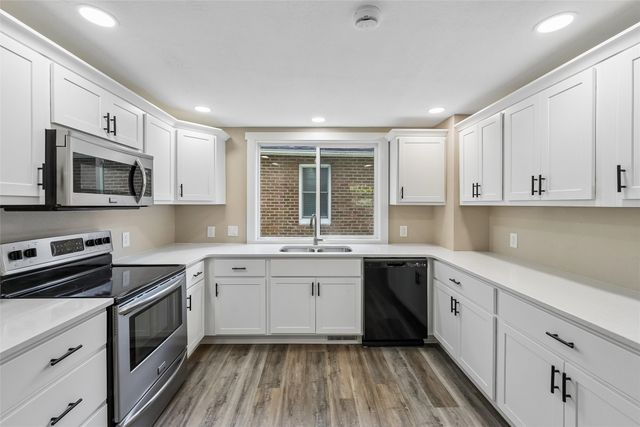 217 N 6th Street, Adel, IA 50003
