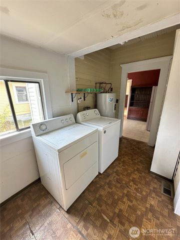 2306 C Street, Bellingham, WA 98225