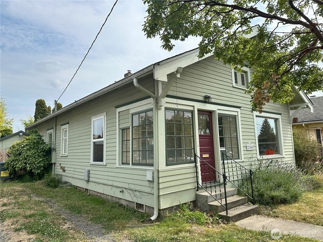 2306 C Street, Bellingham, WA 98225
