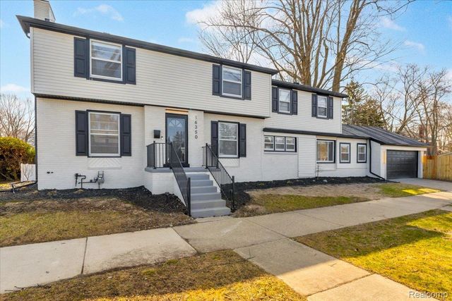 16350 Mack Avenue, Grosse Pointe Park, MI 48230