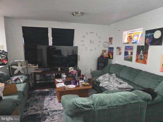 1011 REMINGTON ST, Chester, PA 19013