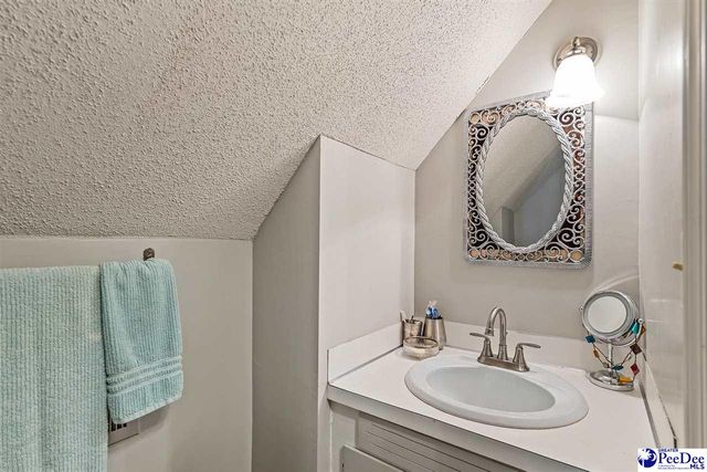4701 Othello Rd, Coward, SC 29530