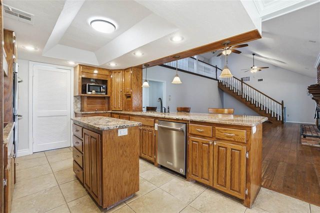 316 NW Ridgeview Way, Lawton, OK 73505