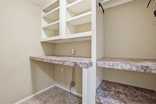 316 NW Ridgeview Way, Lawton, OK 73505