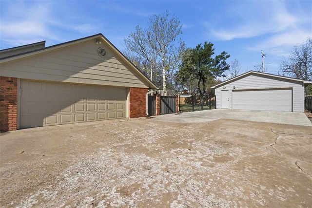 316 NW Ridgeview Way, Lawton, OK 73505