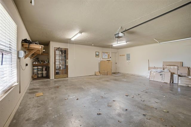 316 NW Ridgeview Way, Lawton, OK 73505