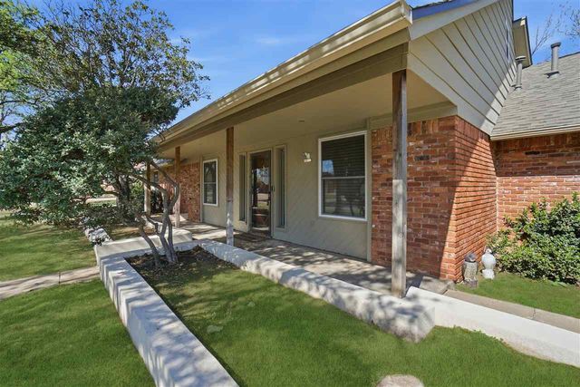 316 NW Ridgeview Way, Lawton, OK 73505