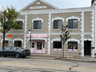 34 W Chicago Avenue, Naperville, IL 60540