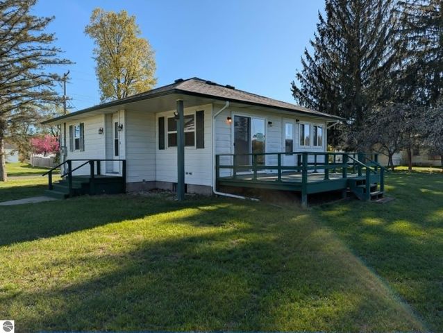200 W First Street, Hersey, MI 49639