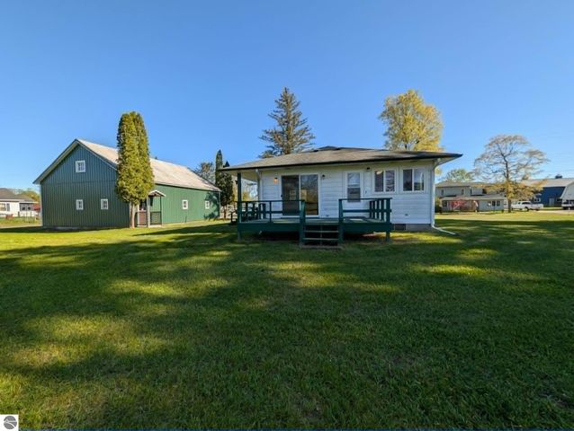 200 W First Street, Hersey, MI 49639