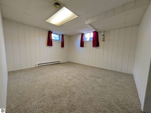 200 W First Street, Hersey, MI 49639
