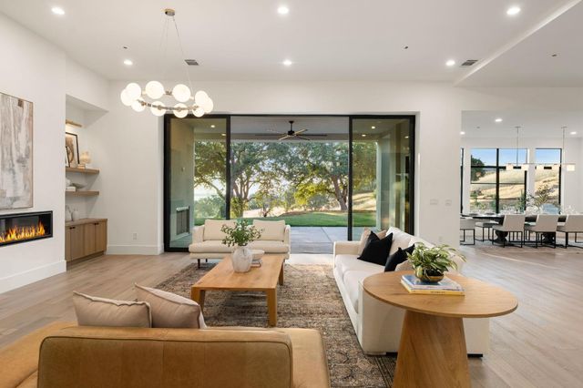 4930 Greyson Crk, El Dorado Hills, CA 95762