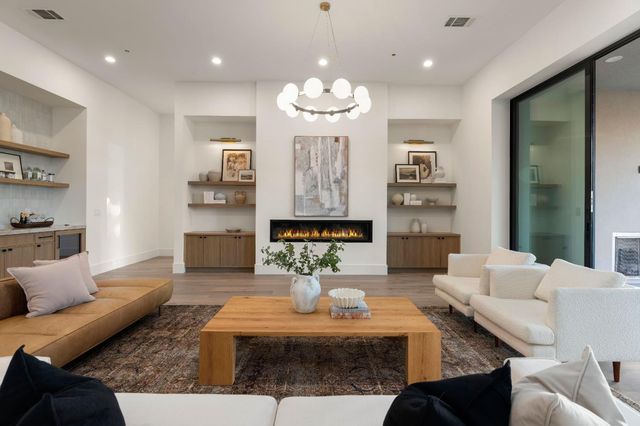 4930 Greyson Crk, El Dorado Hills, CA 95762