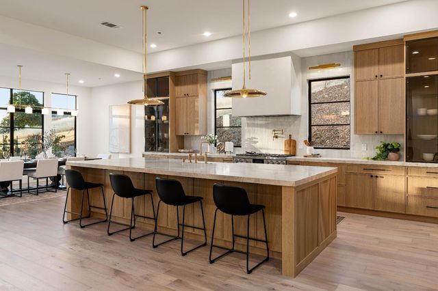 4930 Greyson Crk, El Dorado Hills, CA 95762