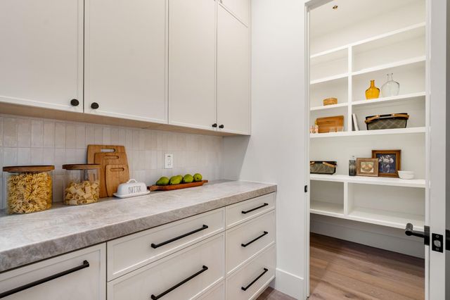 4930 Greyson Crk, El Dorado Hills, CA 95762