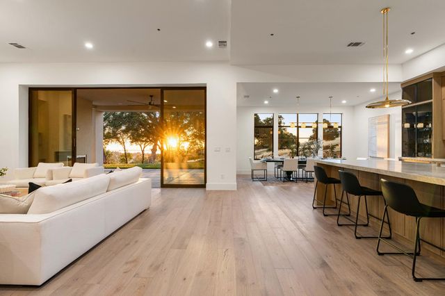 4930 Greyson Crk, El Dorado Hills, CA 95762