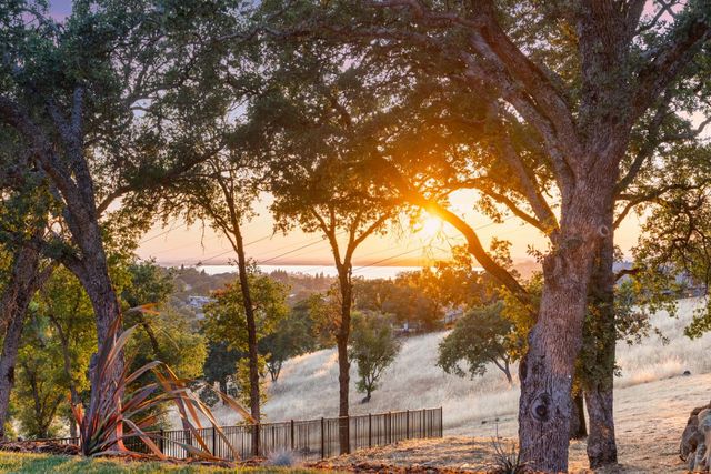 4930 Greyson Crk, El Dorado Hills, CA 95762