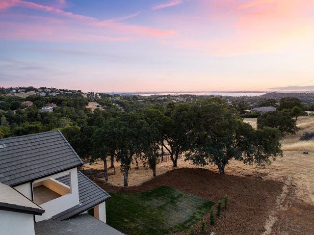 4930 Greyson Crk, El Dorado Hills, CA 95762