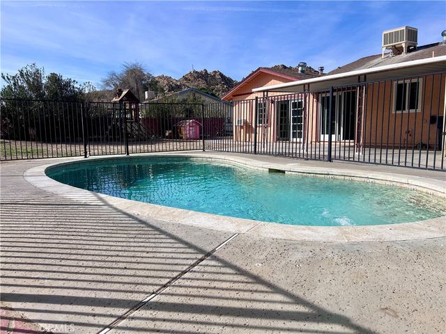 40020 176th Street E, Palmdale, CA 93591