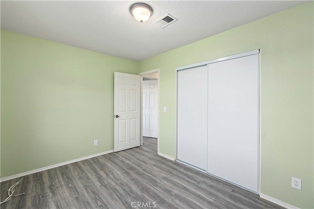 Image 14 of property listing at 40020 176th Street E, Palmdale, CA 93591