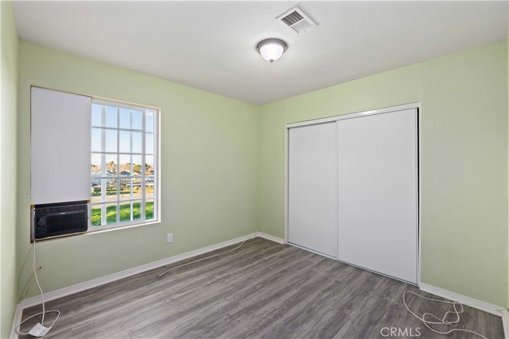 Image 15 of property listing at 40020 176th Street E, Palmdale, CA 93591