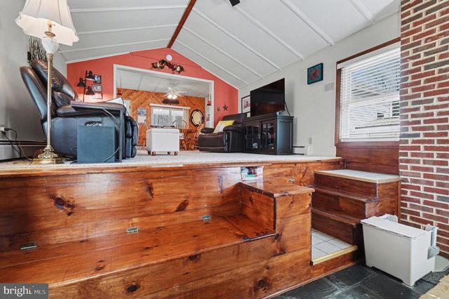 111 DORSEY LN, Dillsburg, PA 17019