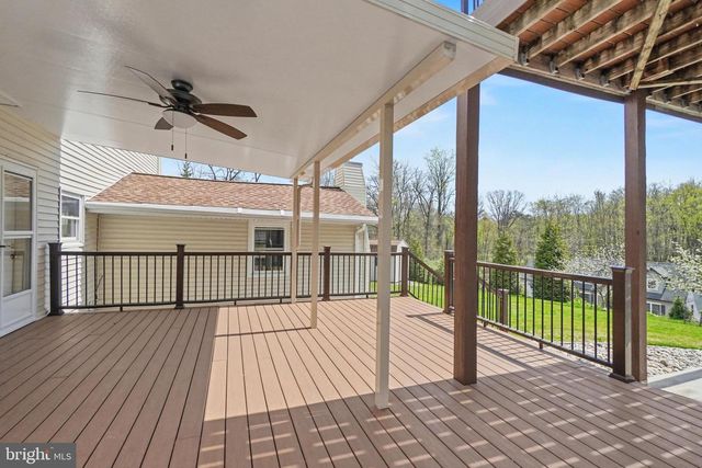 111 DORSEY LN, Dillsburg, PA 17019