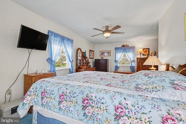 111 DORSEY LN, Dillsburg, PA 17019