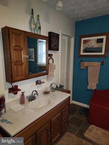 111 DORSEY LN, Dillsburg, PA 17019