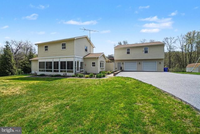 111 DORSEY LN, Dillsburg, PA 17019