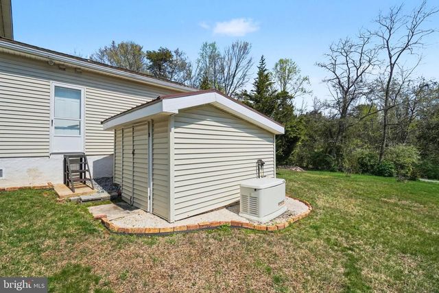 111 DORSEY LN, Dillsburg, PA 17019