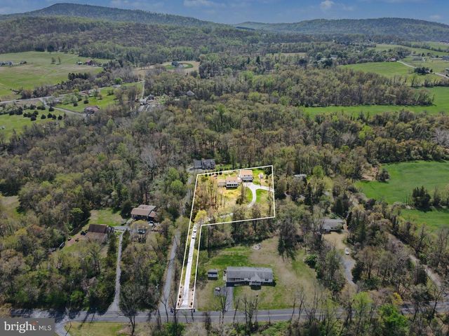 111 DORSEY LN, Dillsburg, PA 17019