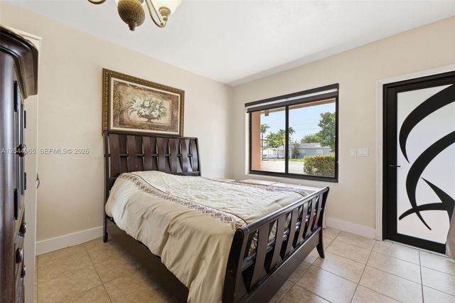 1421-1419 SW 76 ct, Miami, FL 33144